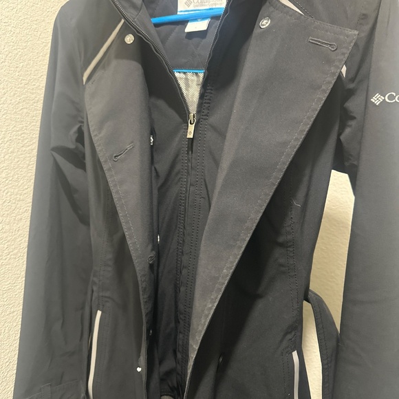 Columbia rain jacket - Picture 4 of 5